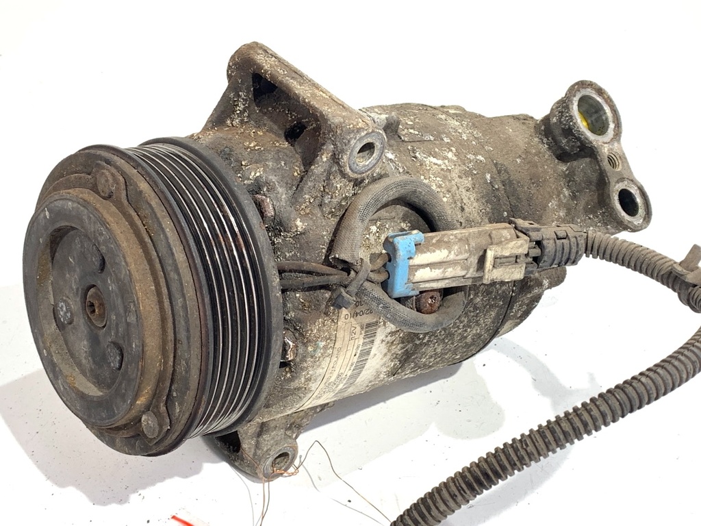 [STARK-817274] Compresor de aire acondicionado OPEL ASTRA H Kombi (A04) 1.9 CDTI 74 kW