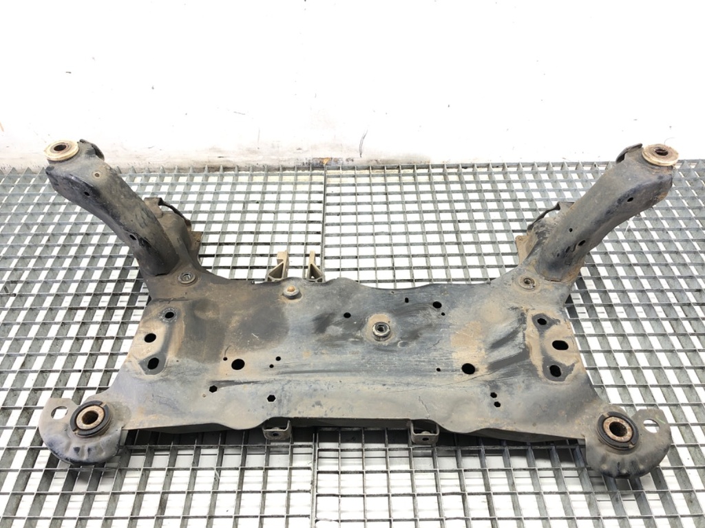 [STARK-820255] Soporte de motor (barra estabilizadora) FORD Tourneo Connect / Grand Tourneo Connect V408 1.5 TDCi 120 CV 2013-2022