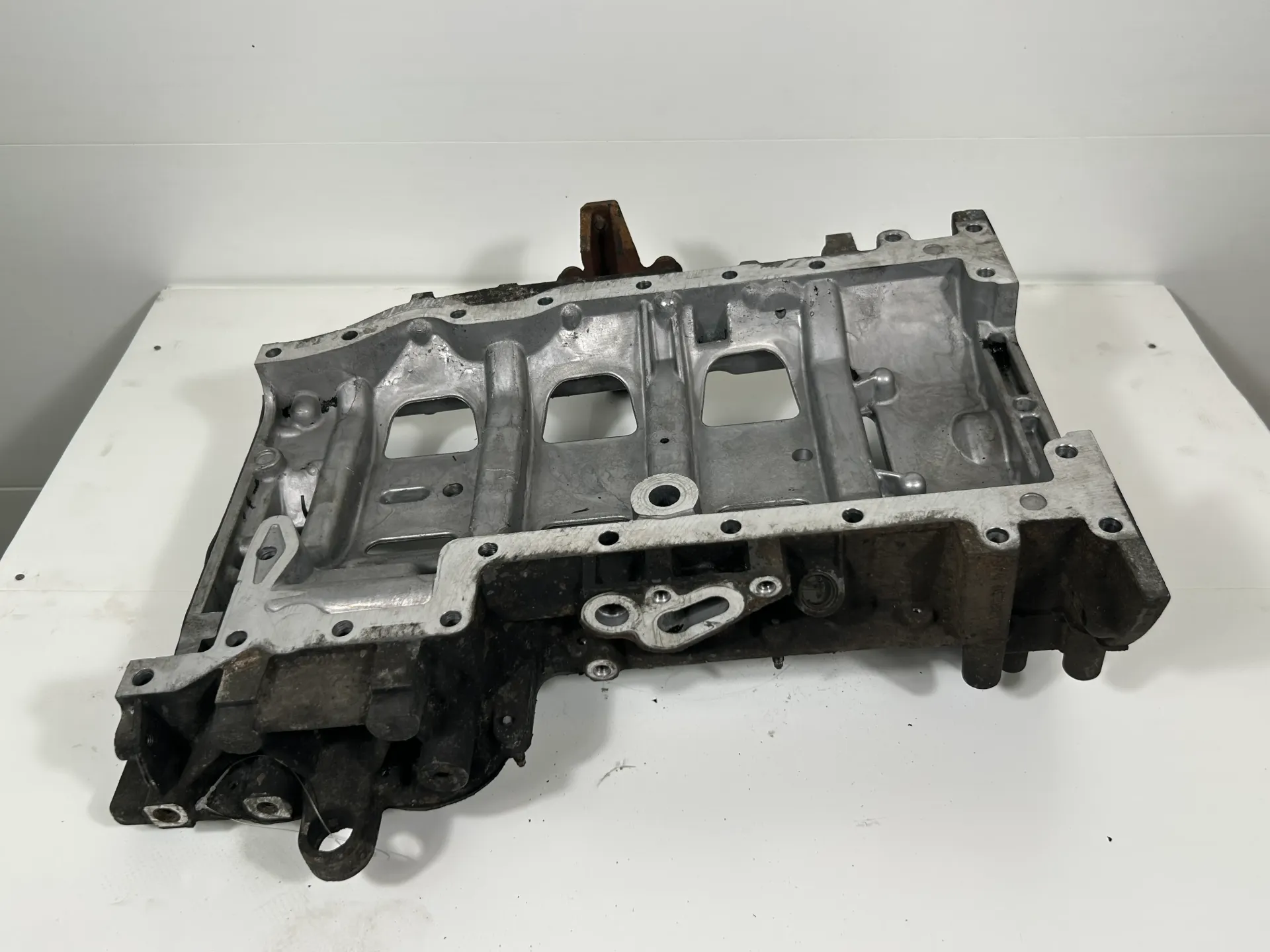 Cárter aceite Ford Transit 2,2 TDCi P8FA 8C1Q-6U004-A1A