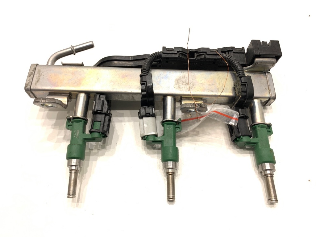 [STARK-833259] Colector de combustible (Fuel Rail) LEXUS LBX (_AYH1_, _AYA1_) 2023 -