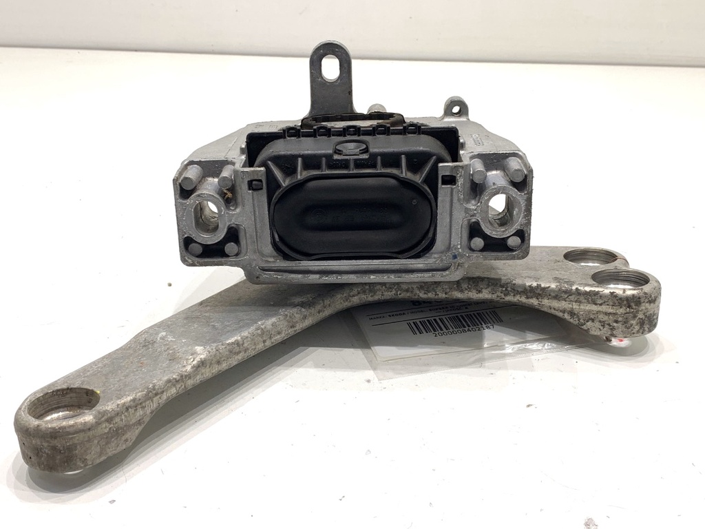 [STARK-840218] Soporte de motor derecho SKODA SUPERB III Kombi (3V5) 1.4 TSI iV 2019-2022