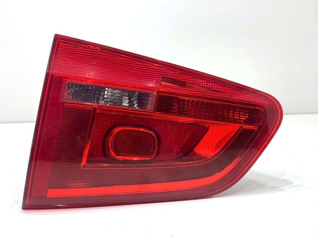 [STARK-867737] Piloto trasero derecho VW Sharan (7N1, 7N2) 2010-2022