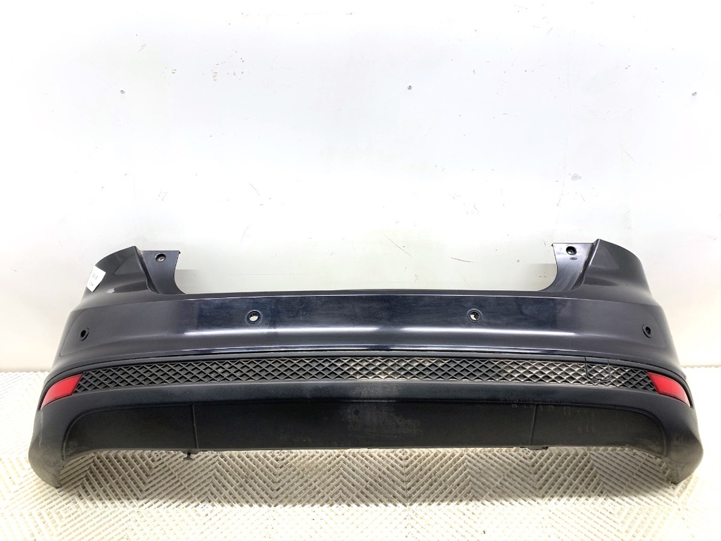 [STARK-868123] Parachoques trasero Ford Focus III 2010-2022
