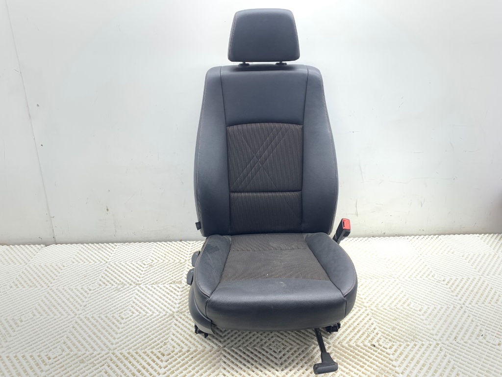 [STARK-851133] Asiento delantero derecho BMW X1 (E84) 2009-2015