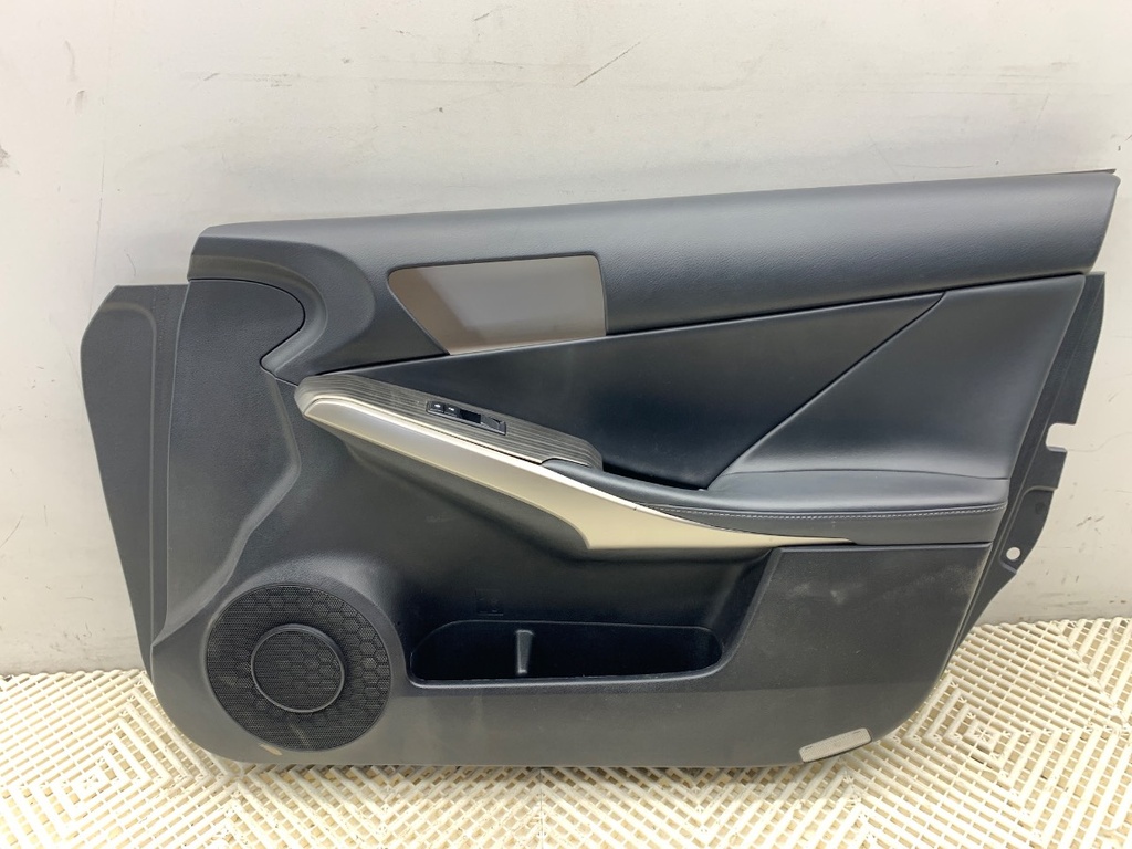 [STARK-861323] Panel de puerta delantero derecho Lexus IS III (_E3_) 2013-2022