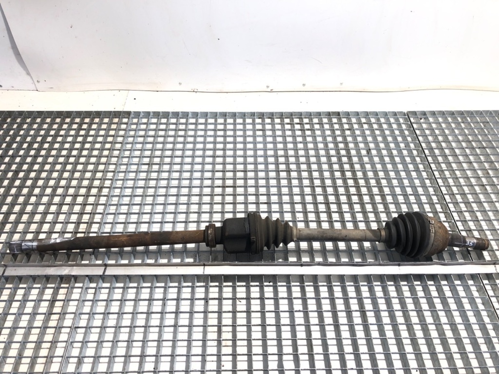 [STARK-868091] Semieje delantero derecho PEUGEOT BOXER Autobus 2005-2022