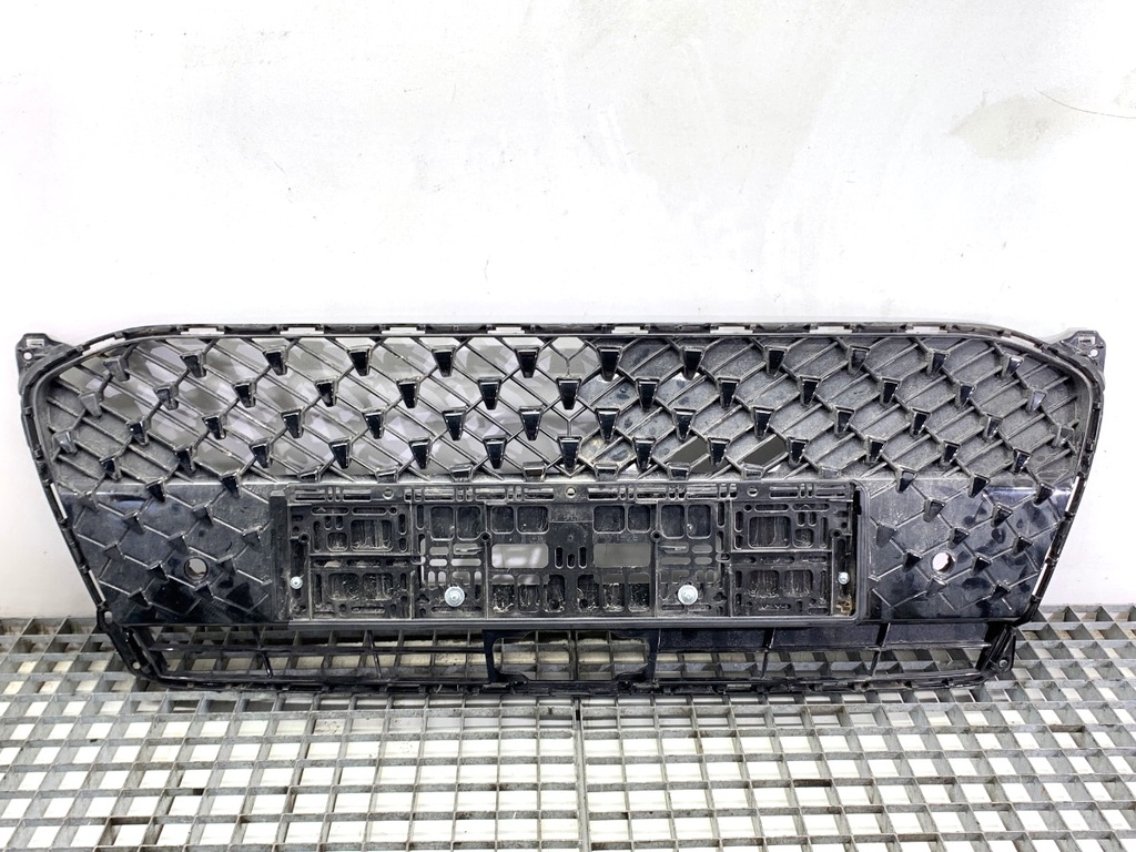 [STARK-870306] Rejilla de parachoques delantero Toyota Aygo X 2021-2022