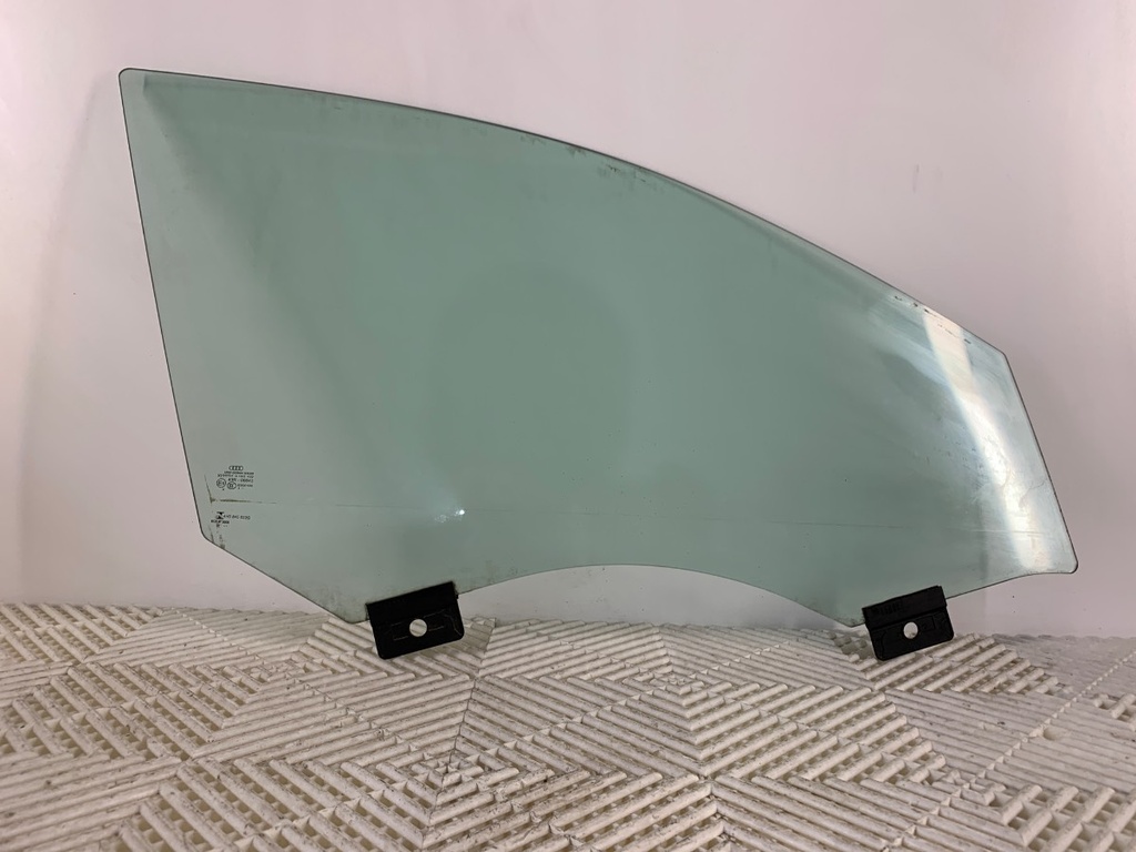 [STARK-873709] Ventana delantera derecha Audi A8 D4 (4H2, 4H8, 4HC, 4HL) 2009-2018