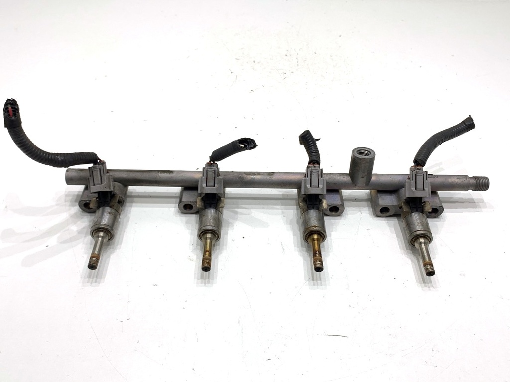 [STARK-886174] Colector de combustible Nissan Qashqai II 1.6 DIG-T 0261500210