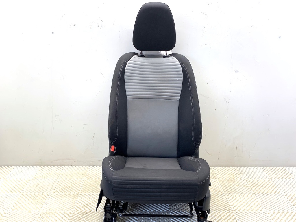 [STARK-871909] Asiento delantero izquierdo Toyota Yaris (_P13_) 2010-2022