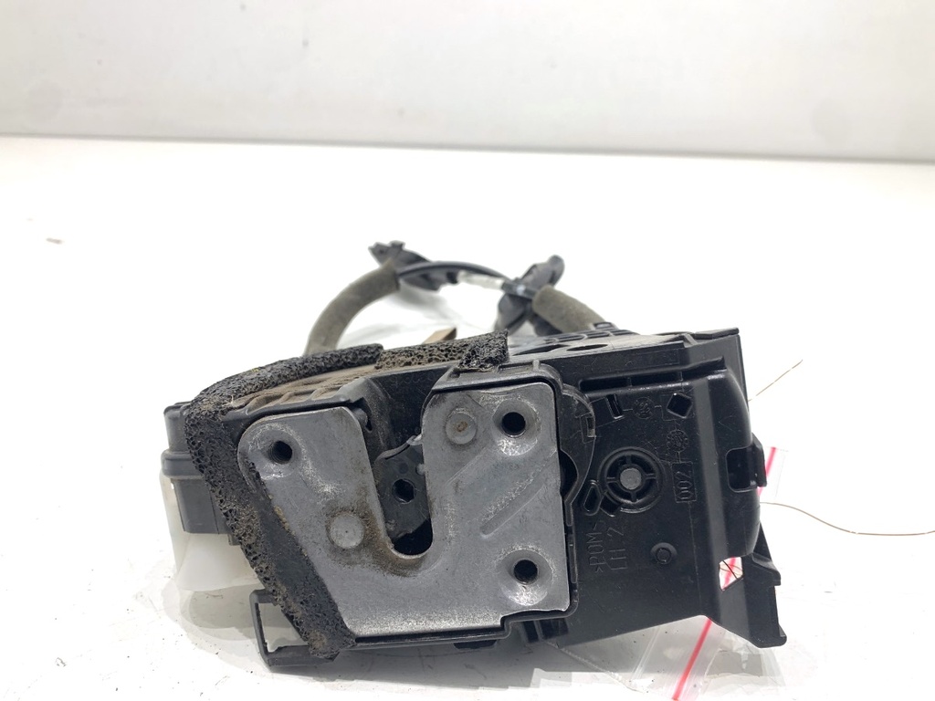 [STARK-887592] Cerradura de puerta delantera izquierda Renault Clio IV (BH_) 2012-2022