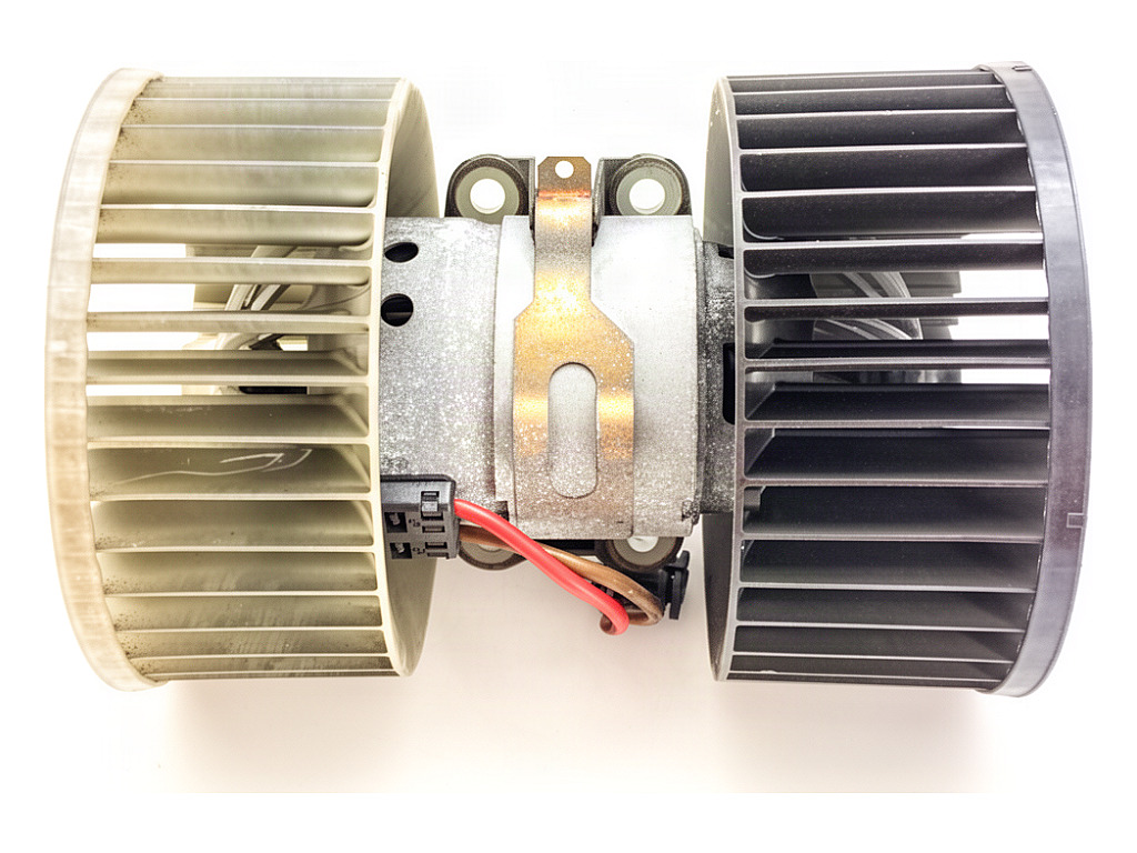 [STARK-968388] Motor de ventilador de habitáculo para BMW Serie 3 Touring