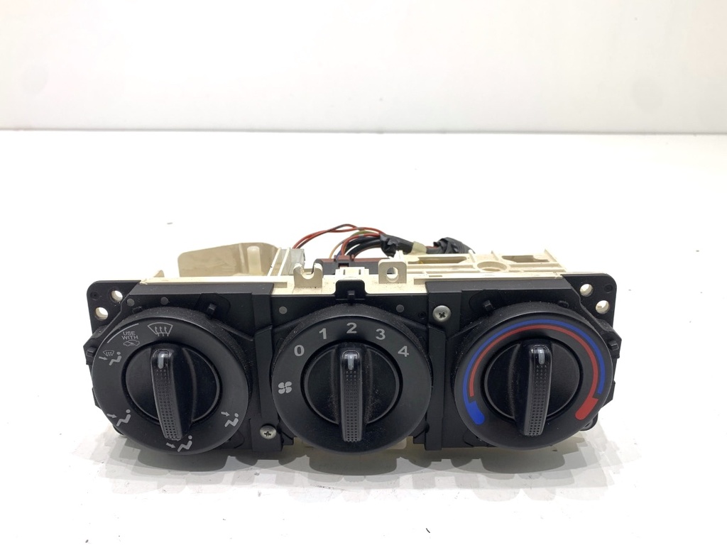 [STARK-903797] Panel de control de climatización Honda Civic VII Hatchback 1.6 i (EP2) 2001-2005