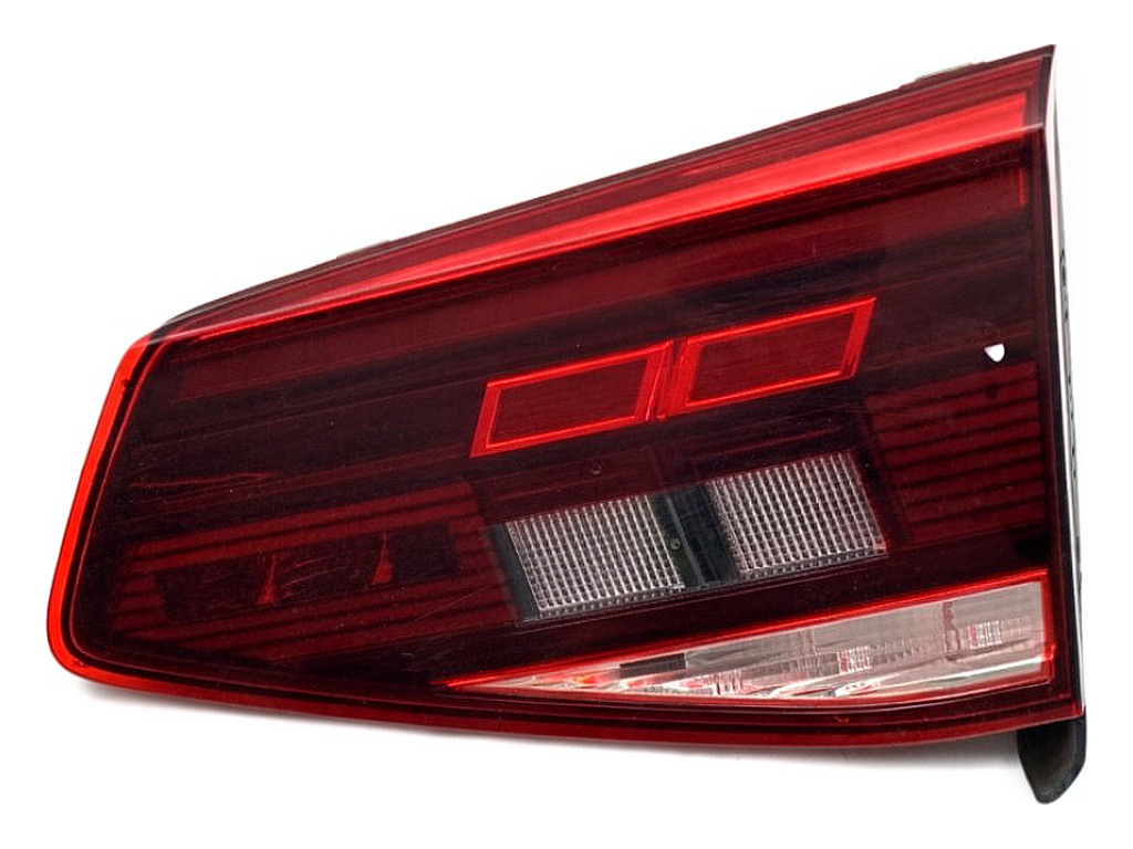 [STARK-916448] Piloto trasero derecho VW Passat B8 Variant (3G5, CB5) 2.0 TDI 2014-2022