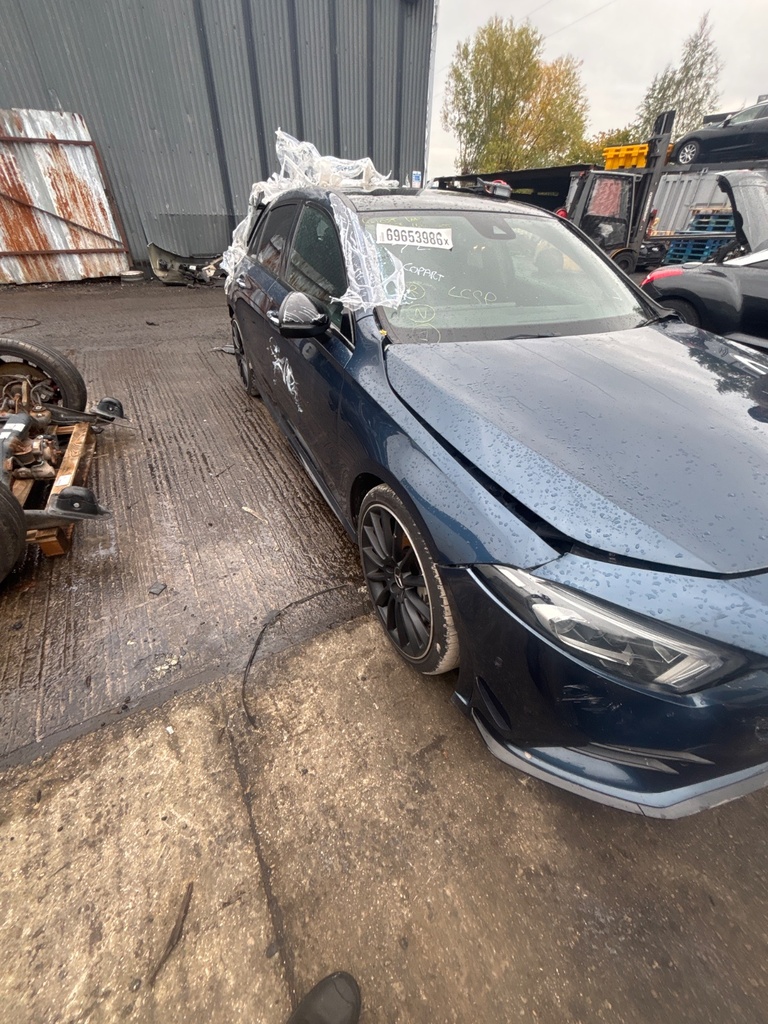 [EPE-143955] Palier delantero izquierdo Mercedes-Benz A-Class