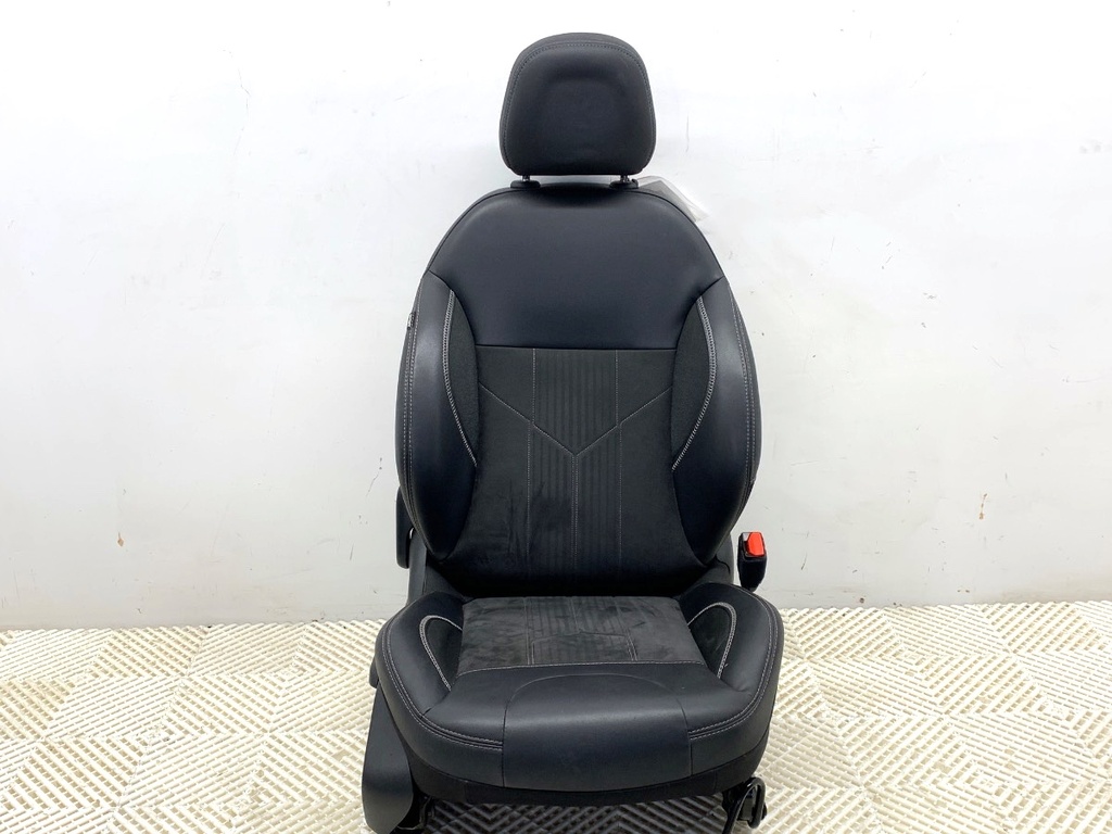 [STARK-876123] Asiento delantero derecho PEUGEOT 2008 I 1.2 THP 130 96 kW