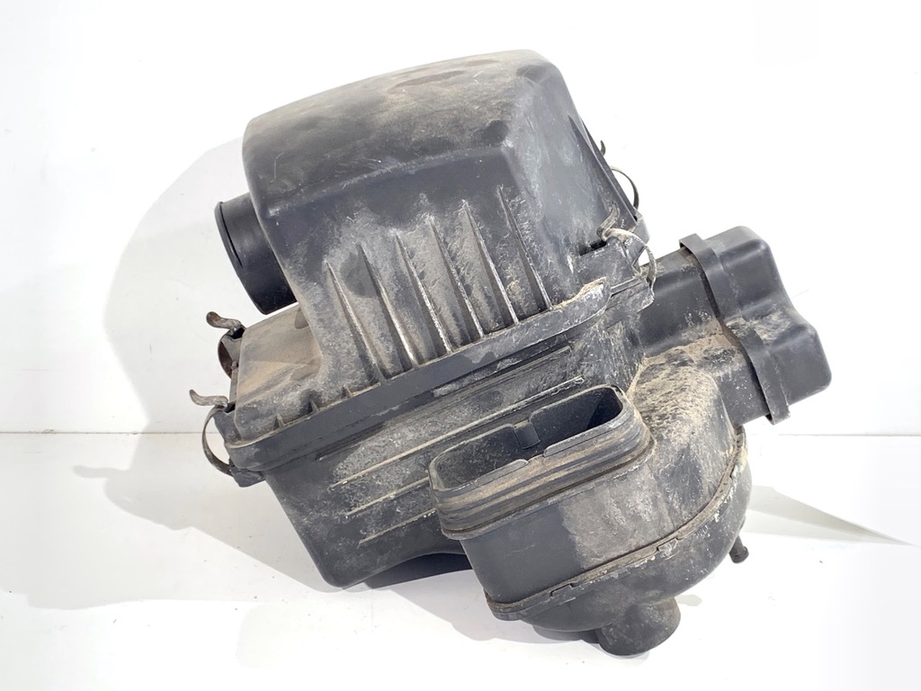 [STARK-893388] Caja de filtro de aire HYUNDAI ix35 (LM, EL, ELH) 1.6 99 kW