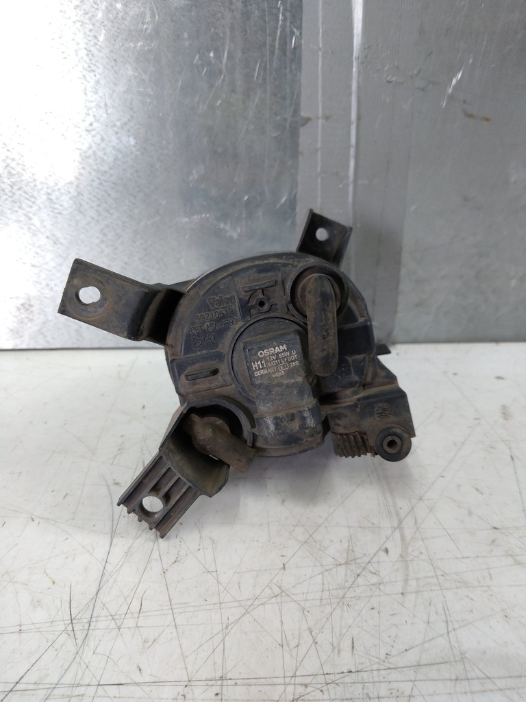 [MTD-529183] Faro antiniebla delantero izquierdo Audi A4 B7 8HE