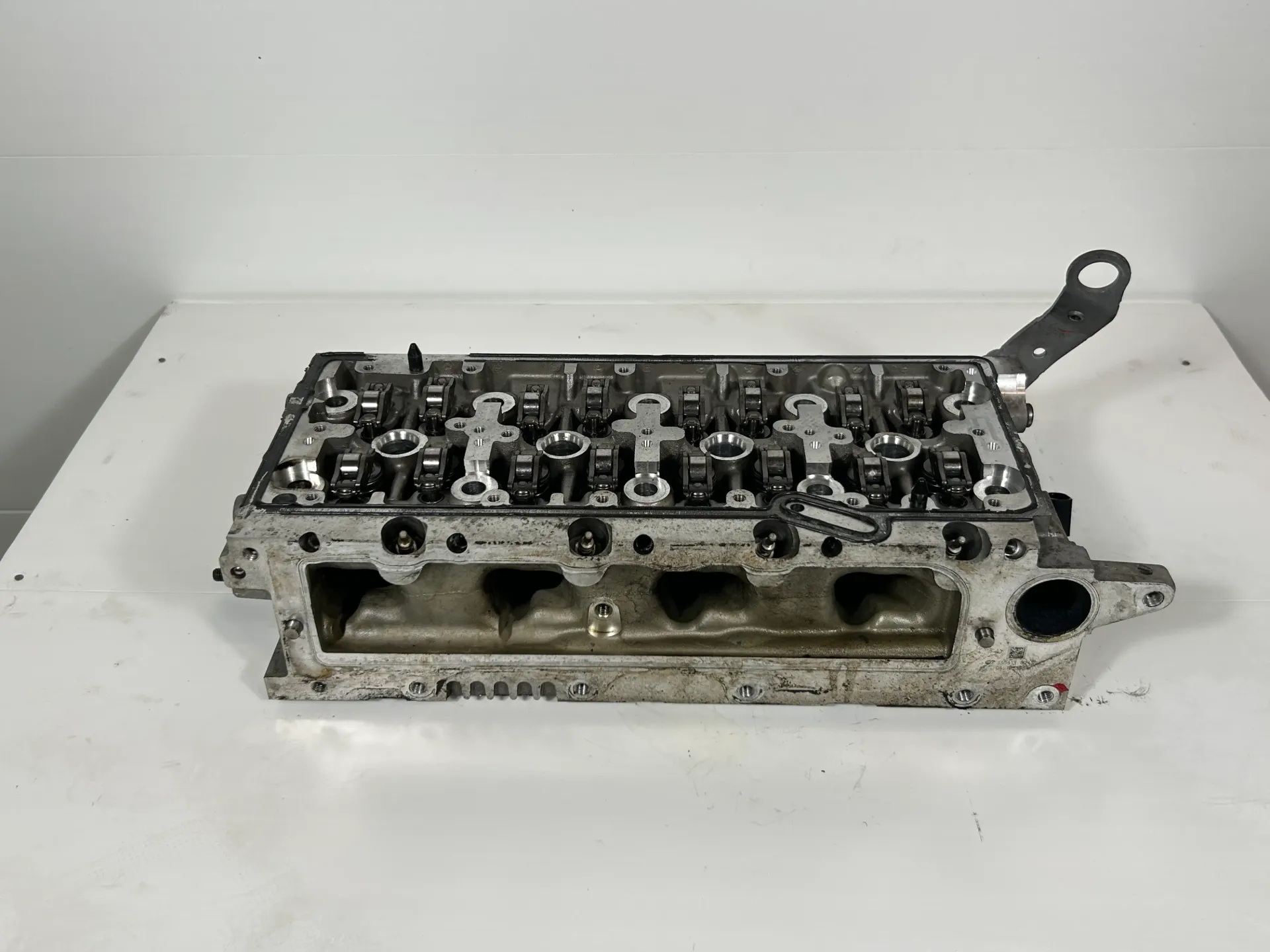 Culata Volkswagen Golf 1,6 TDI CLHA CLH 04L103373