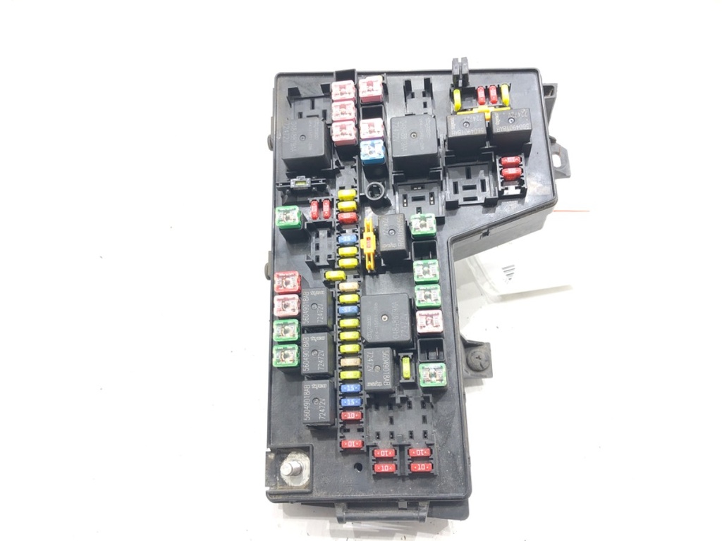 [STARK-640926] Caja de fusibles Dodge Dakota 2003-2022 3.7