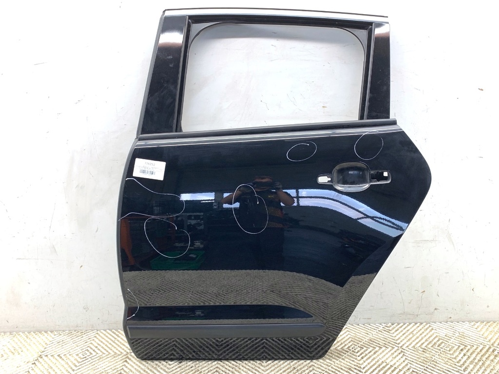 [STARK-776252] Puerta trasera izquierda PEUGEOT 3008 MPV 1.6 THP 2009-2016