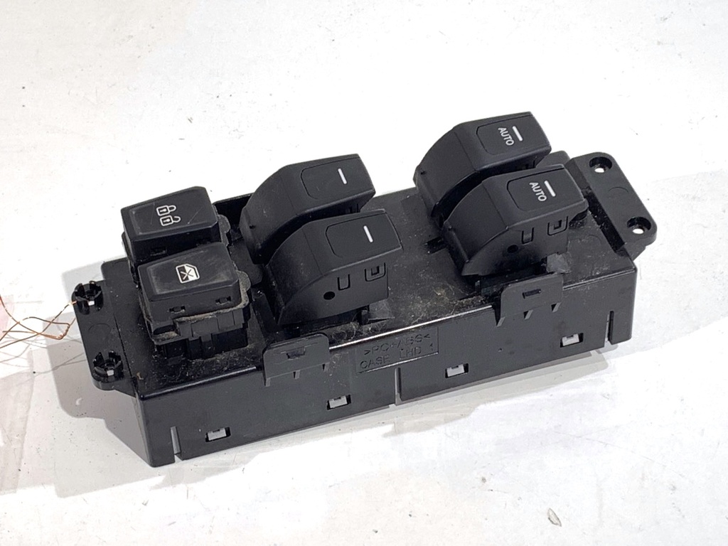 [STARK-801153] Interruptor de elevalunas SsangYong Torres (J100) 1.5 GDI AWD 120 kW 163 CV