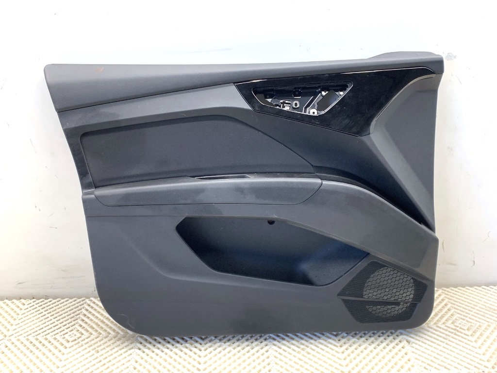 [STARK-861548] Panel de puerta delantero izquierdo Audi Q4 Sportback (F4N) 2021-2022
