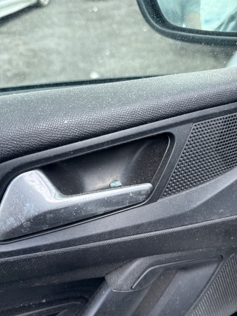 [MTD-529162] Tirador interior puerta delantera izquierda Peugeot 308 SW II T9