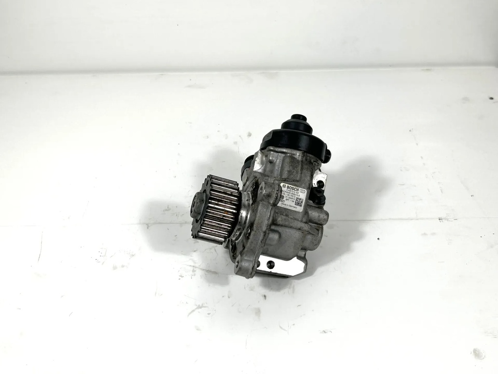[1000091] Bomba inyectora Volkswagen Golf 1,6 TDI CLHA 04L130755D