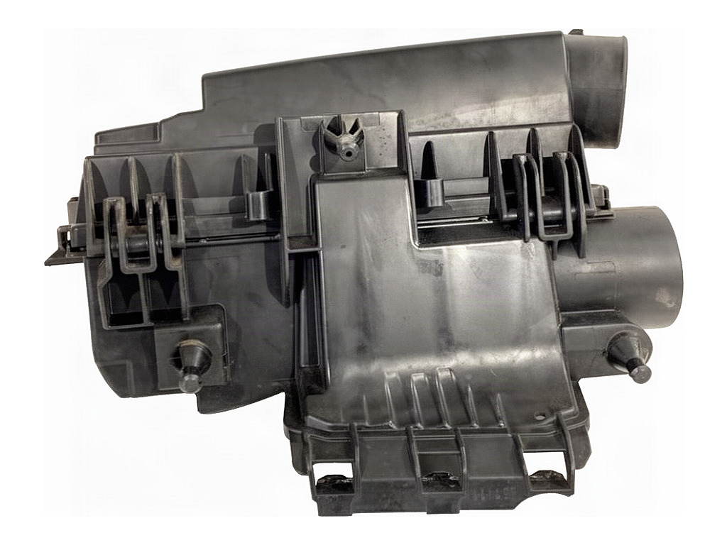 [STARK-982659] Caja de filtro de aire Mercedes-Benz Clase C S204