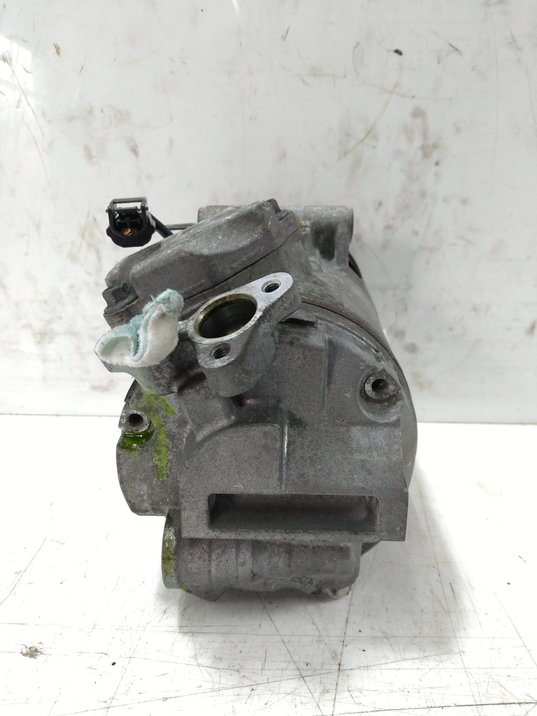 [MTD-549992] Compresor de aire acondicionado Nissan Qashqai R9M402