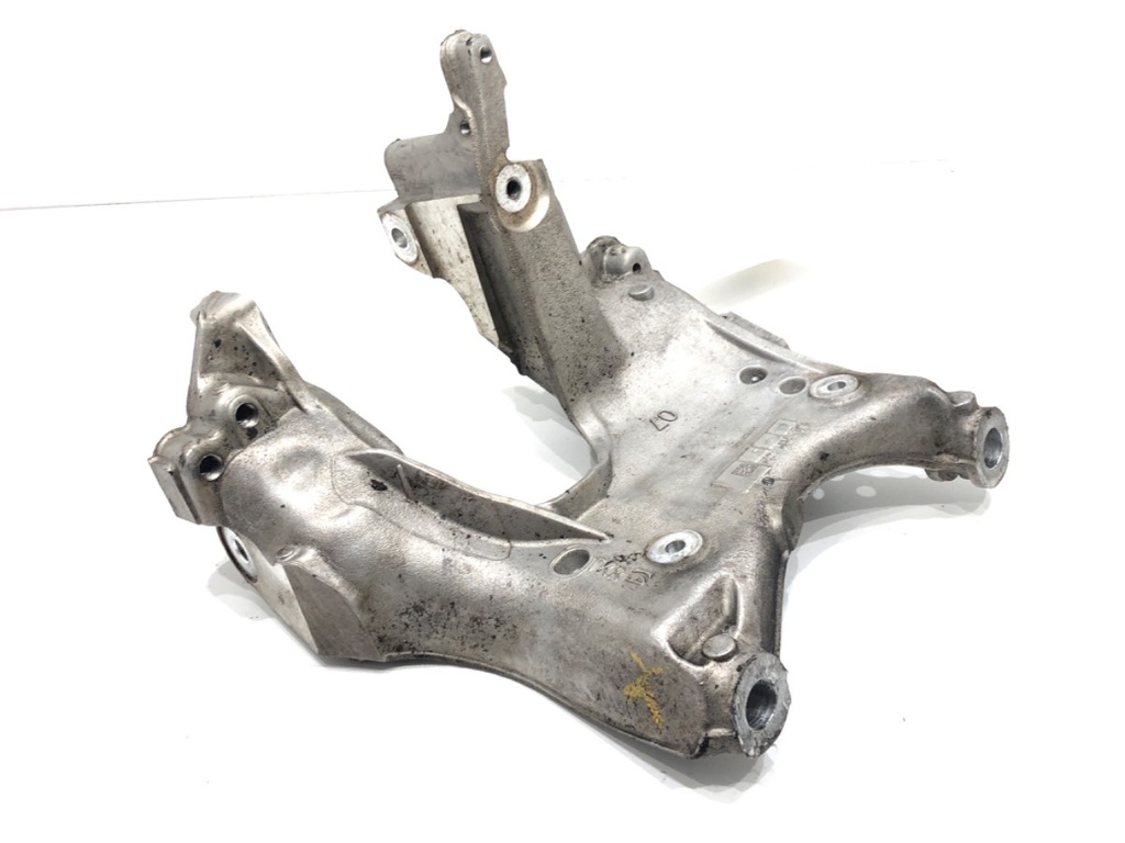 [STARK-678462] Soporte de motor AUDI A6 C8 Avant (4A5) 2018-2022 40 TDI Mild Hybrid
