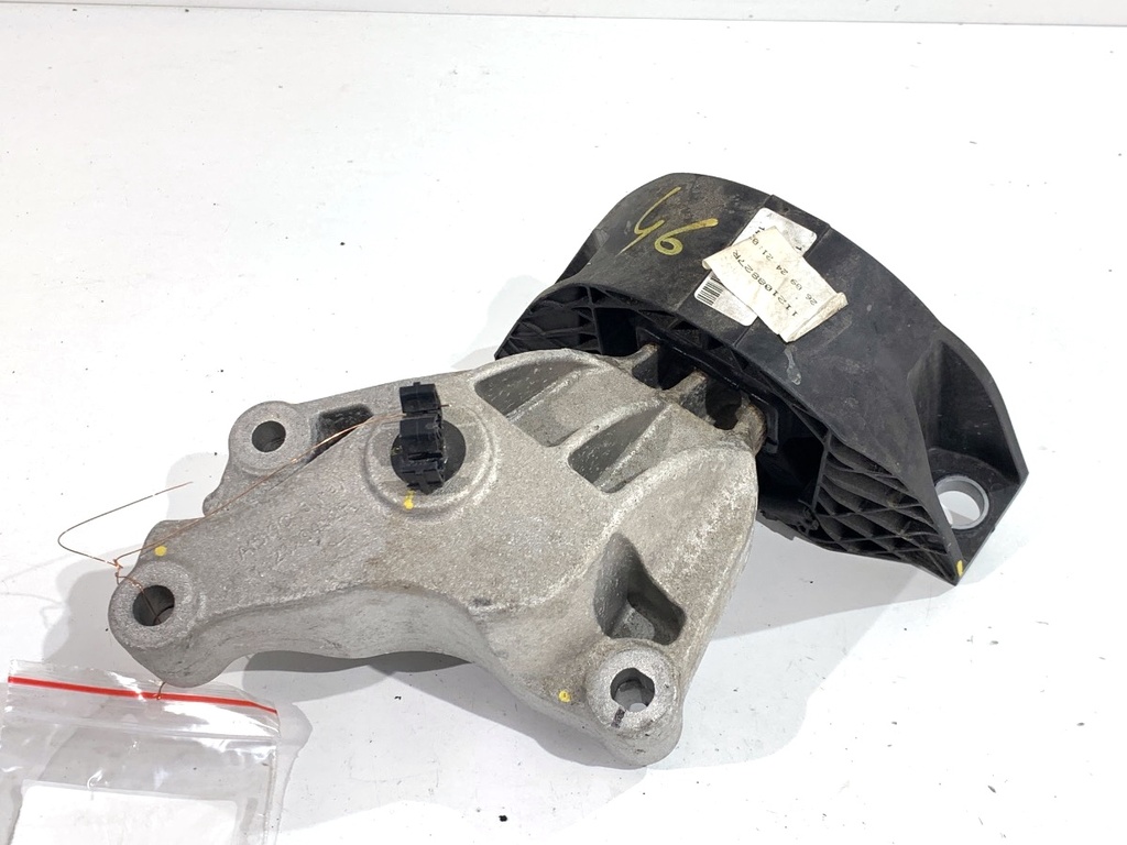 [STARK-853617] Soporte de motor derecho Dacia Sandero III 1.0 TCe 100 74 kW 2021-2022