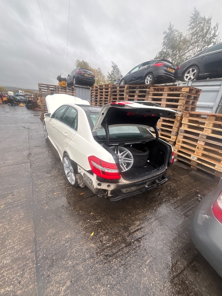 [EPE-146938] Árbol de transmisión trasero Mercedes-Benz E-Class