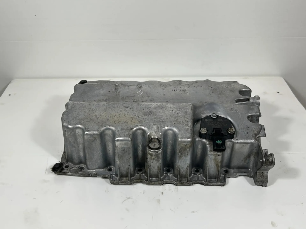 [1000093] Carter aceite Volkswagen Golf 1,6 TDI CLHA 04L103603