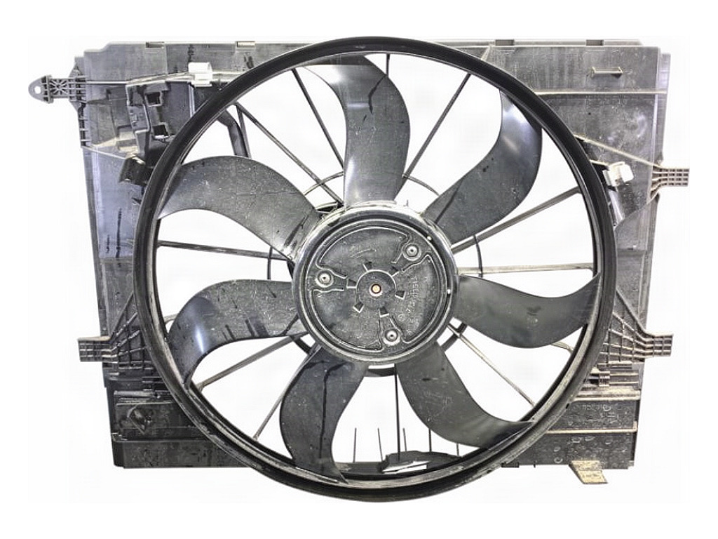 [STARK-979722] Electroventilador Mercedes-Benz eSprinter (B910)