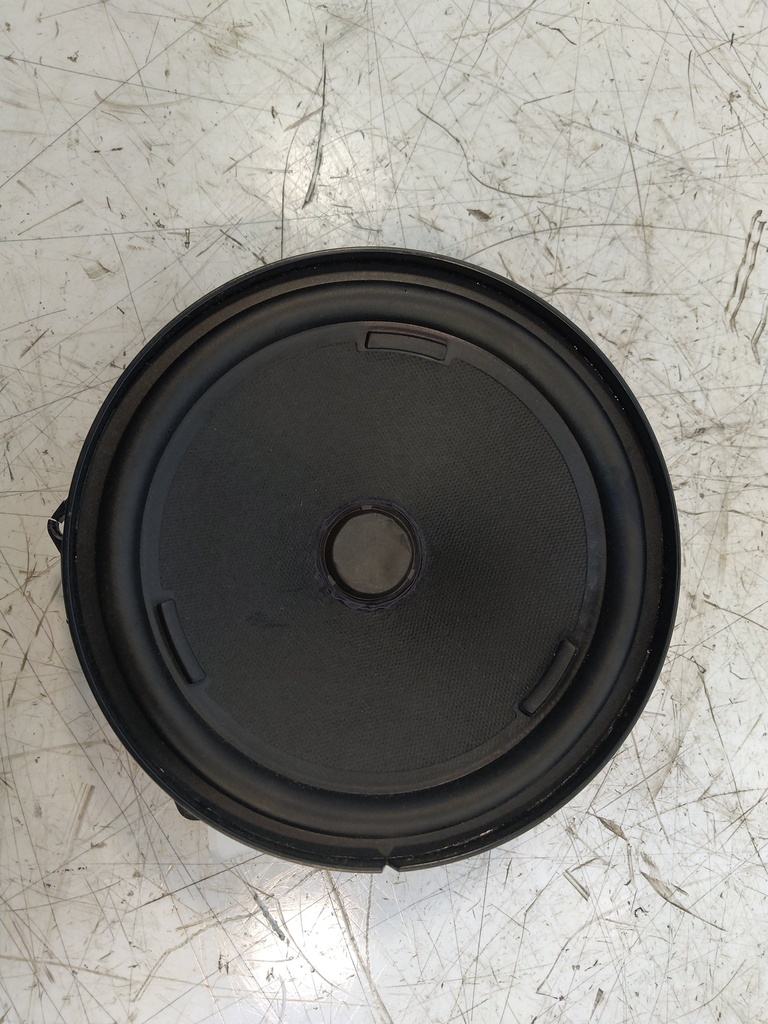 [MTD-529125] Altavoz revestimiento puerta delantera derecha VW Passat B8 3G5