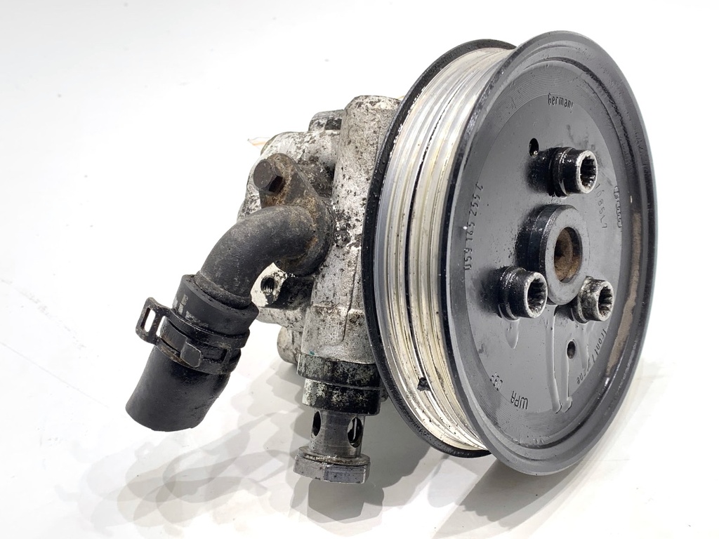 [STARK-883941] Bomba de dirección asistida VW Touareg (7LA, 7L6, 7L7) 2002-2013