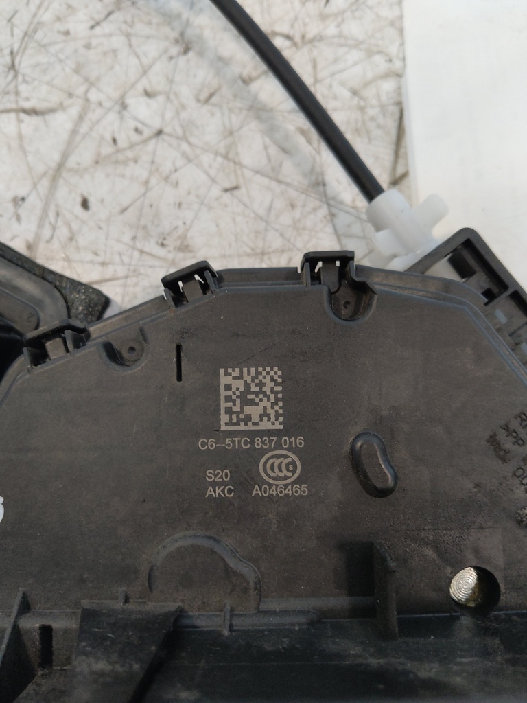 [MTD-529119] Solenoide de cierre centralizado puerta delantera derecha VW Passat B8 3G5