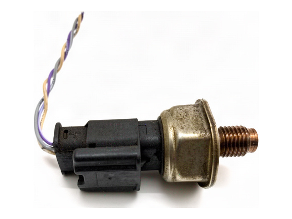 [STARK-976699] Sensor de presión de combustible Peugeot Partner