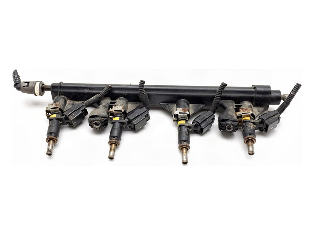 [STARK-977724] Rampa de inyección Citroen C4 Picasso I