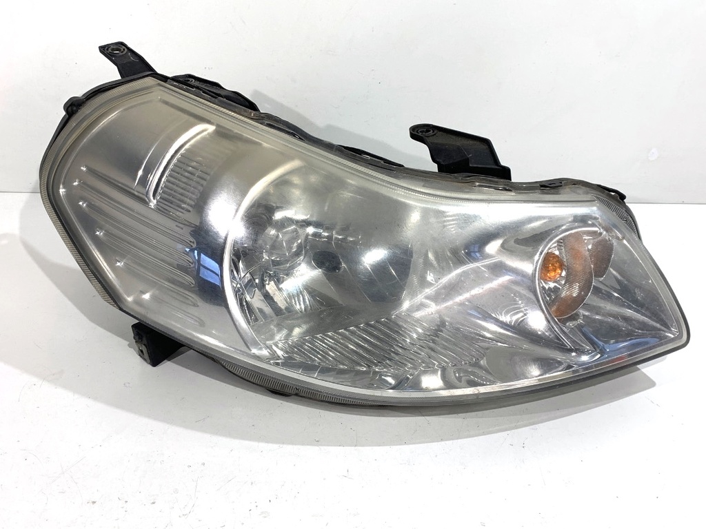 [STARK-792883] Faros delanteros derecho Fiat Sedici (189_) 1.6 16V 4x4 2006-2014