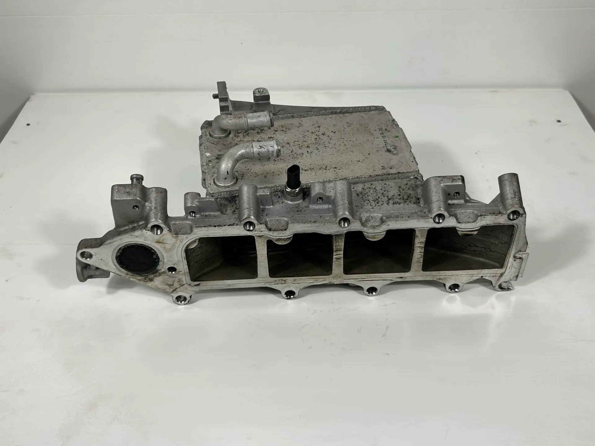 Colector admisión Volkswagen Golf 1,6 TDI CLHA M160739B