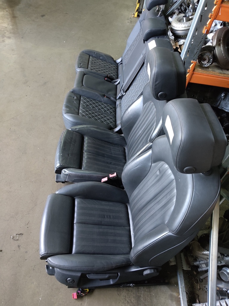 [MTD-529114] Asiento trasero Audi Q5 FYT