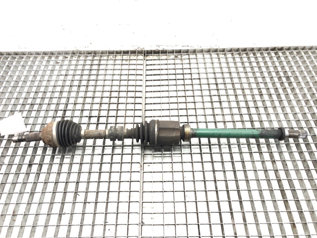[STARK-461695] Palier delantero derecho NISSAN SENTRA VI (B16) 2.5 149 kW 2006-2012