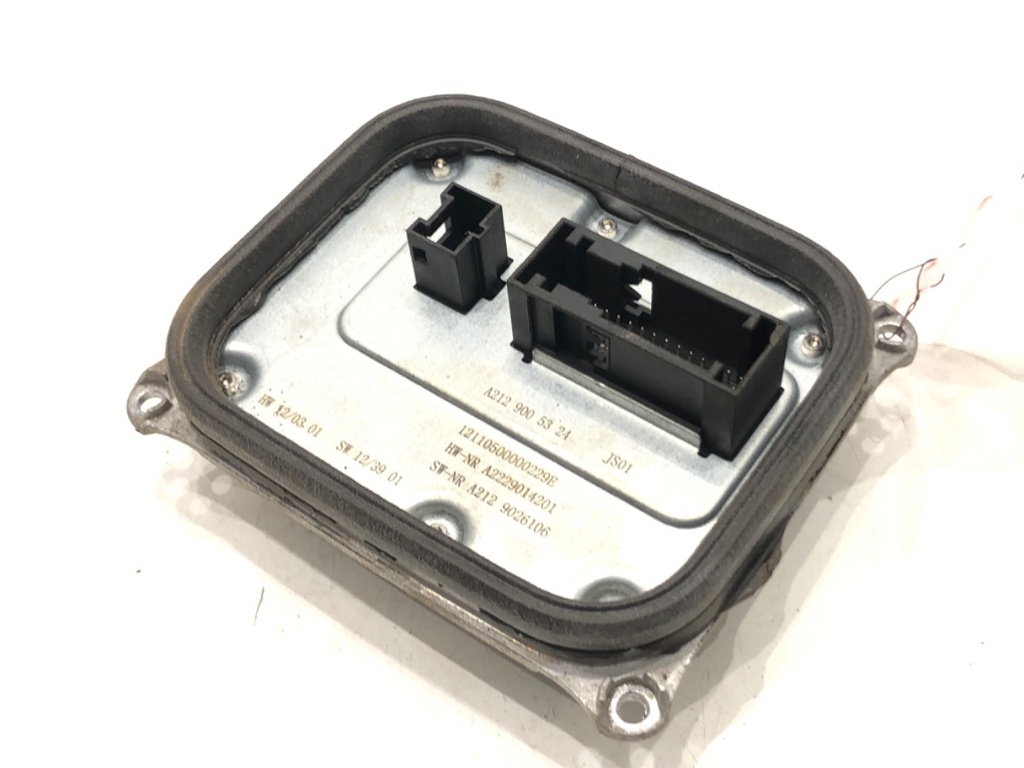 [STARK-706042] Convertidor de xenón Mercedes-Benz Clase E T-Model (S212) 2009-2016