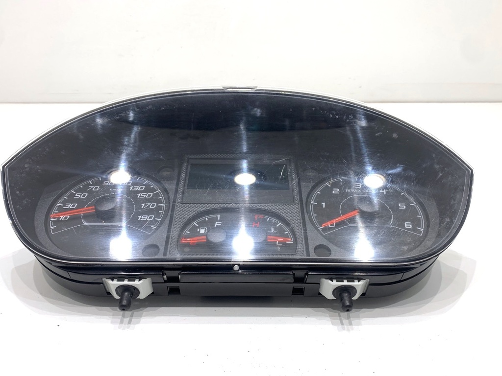 [STARK-833074] Velocímetro CITROEN JUMPER Platforma / podwozie 2006-2022 2.0 BlueHDi 130