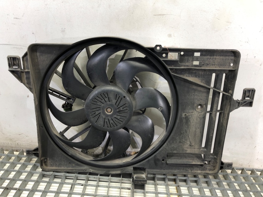 [STARK-820187] Ventilador radiador Ford Tourneo Connect / Grand Tourneo Connect V408 1.5 TDCi 2013-2022