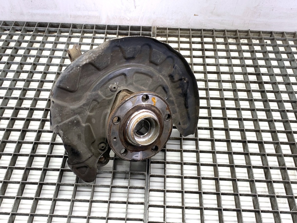 [STARK-836608] Maza delantera derecha VW Golf VII (5G1, BQ1, BE1, BE2) 2012-2022