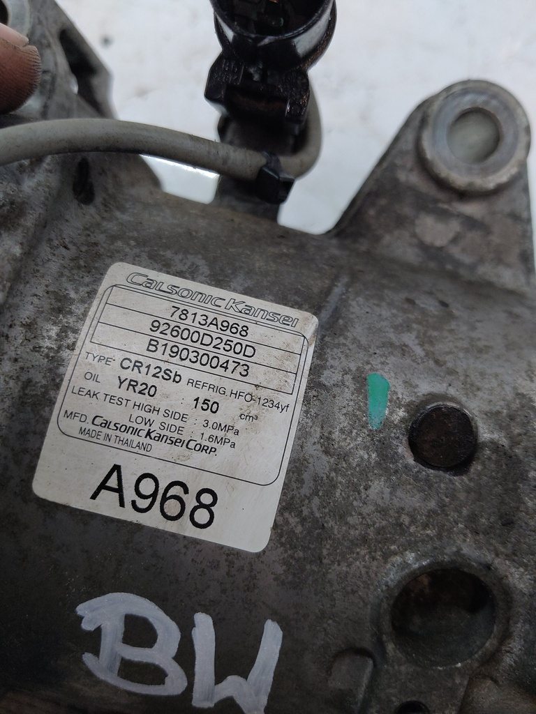 [MTD-550470] Compresor de aire acondicionado Mitsubishi L200